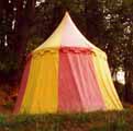 [Photo of William the Finn's no-guy-line round tent]